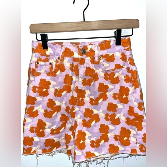 ZARA The 90’s Short Poppy Orange Cotton Flower Print High Waisted in Size 2 - Picture 2 of 9
